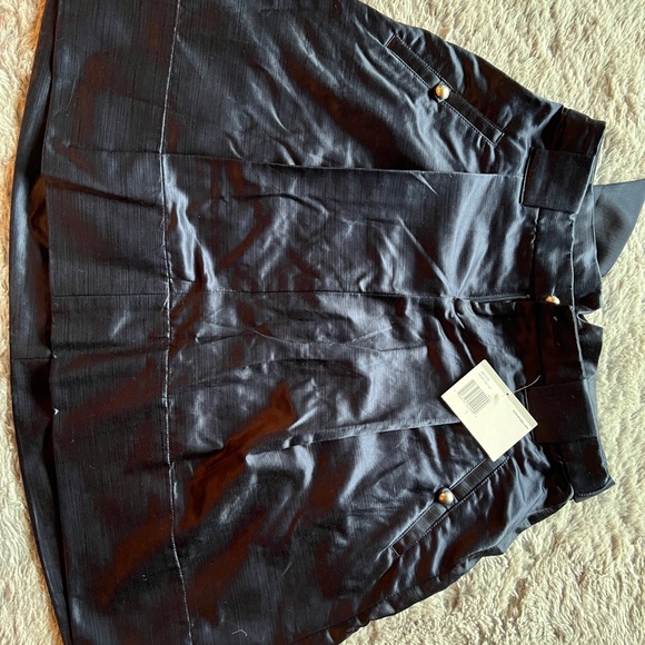 J. Lo shiny skirt - New with tags - Picture 2 of 4